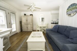 Montauk Soundview - Two Bedroom Cottage - Cottage 1 - Pic 2