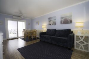 Montauk Soundview - One Bedroom Suite - Sea Cabin - Pic 3