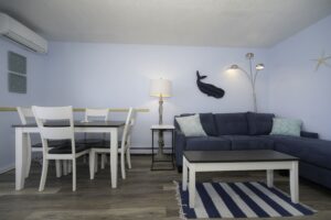 Montauk Soundview - Two Bedroom Apt Waterfront - APT 10 - Pic 5